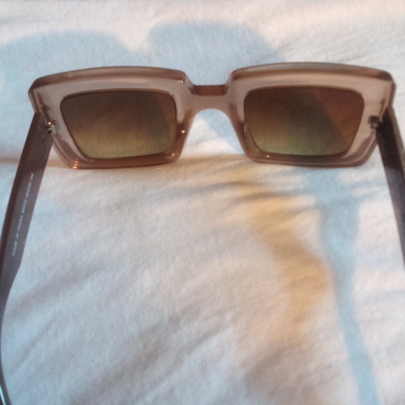 AJ Morgan Sunglasses - Picture 3 of 5